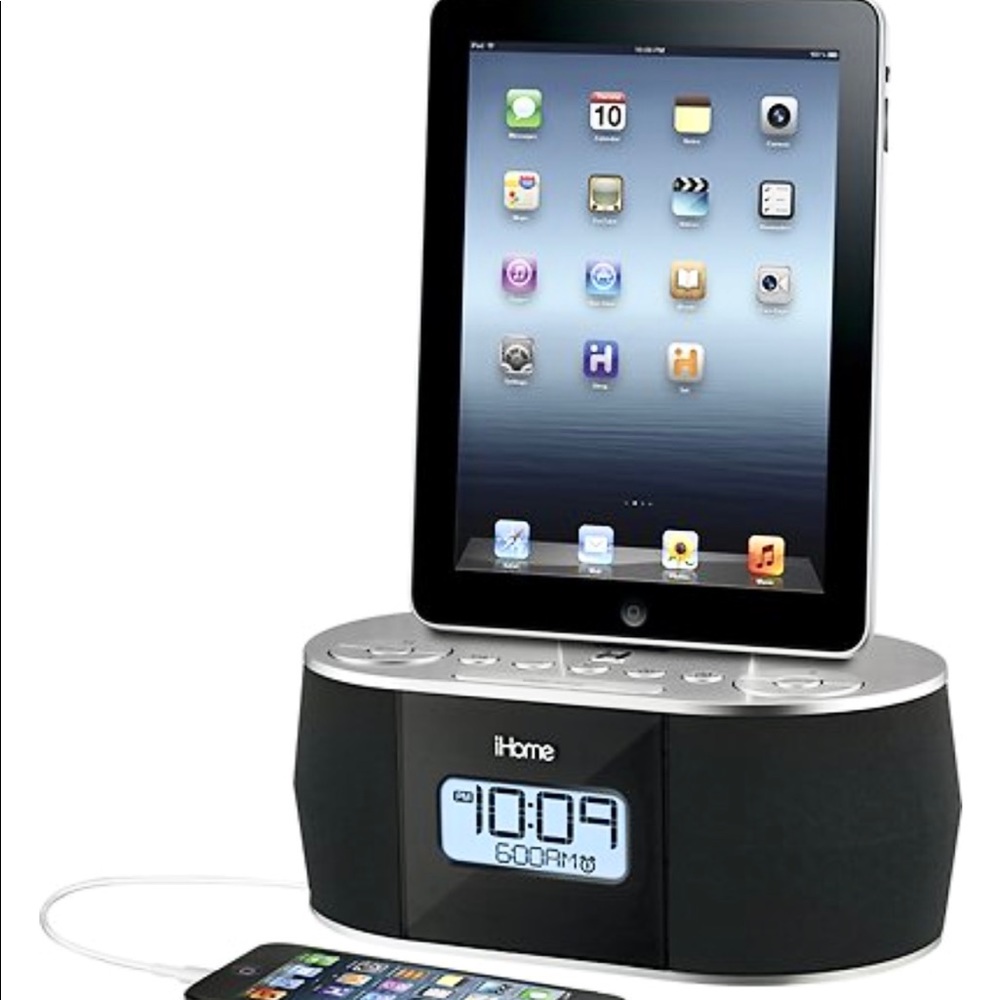iHome Apple Docking Station/USB Port-Stereo FM-Alarm Clock Radio-iDN38-Black